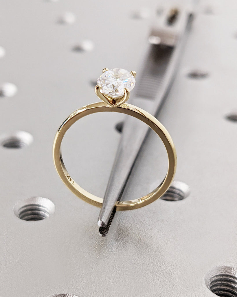 Oval Cut Moissanite Engagement Ring, 4 Prong Solitaire Oval Engagement Ring, Oval Cut Ring, Solid Gold Ring, Oval Moissanite Minimalist Ring