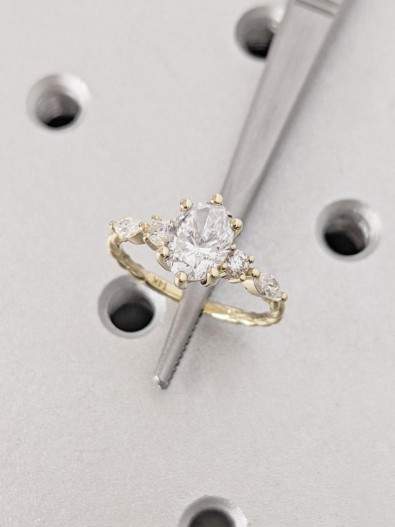 Vintage Moissanite Engagement Ring Set | 1CT Moissanite Ring | Oval cut Ring | Yellow Rose Gold Crown Ring | Unique Stacking Ring | Diamond Cluster Ring