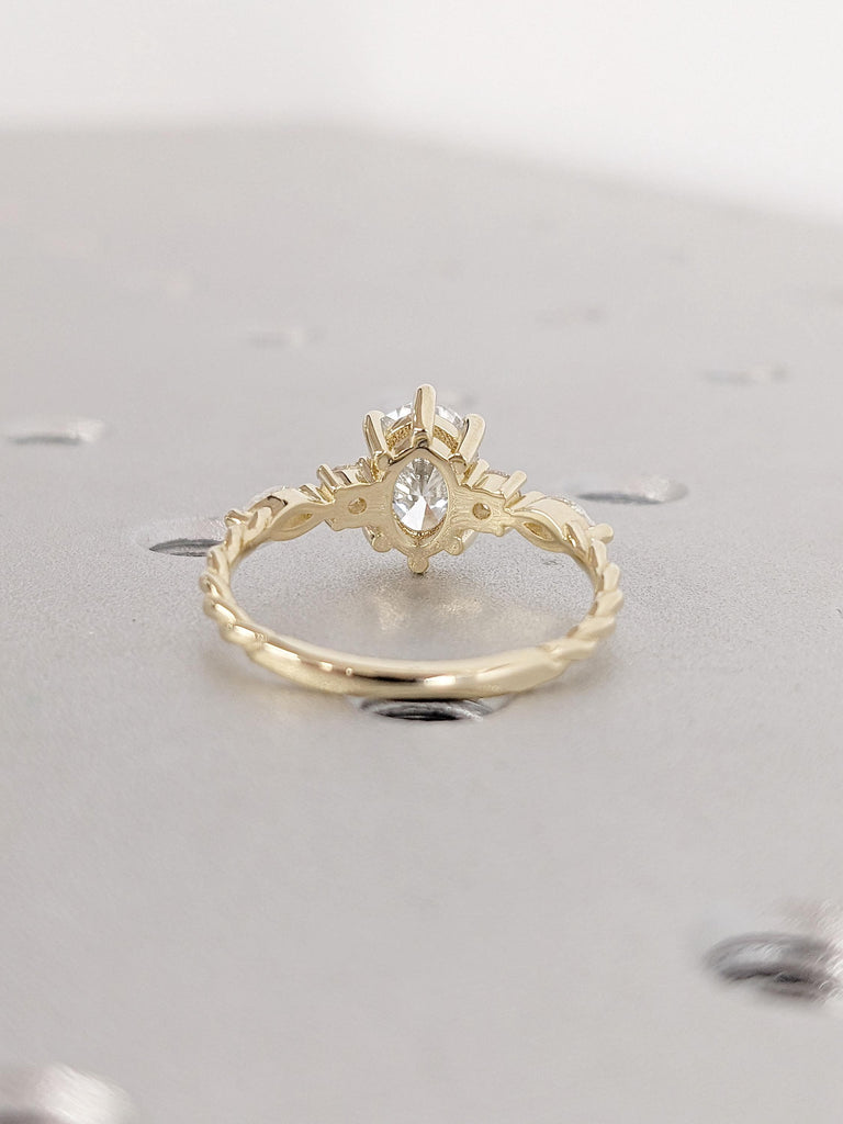 Classic Style Oval Lab Diamond Engagement Ring, Marquise and Round Diamond/Moissanite Twist Band Ring, Oval Engagement Ring, 14K Yellow Gold