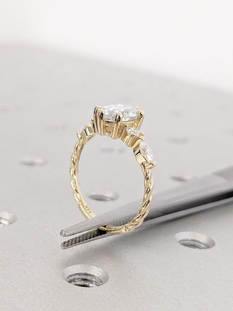 Unique Twist Band Engagement Ring, Oval Lab Diamond Engagement Ring, Oval Promise Ring, Gold Twisted Ring, Marquise Round Diamond/Moissanite