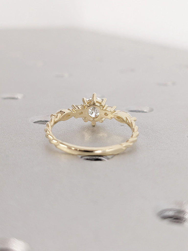 Round Lab Grown Diamond Vintage Engagement Ring | 14k Yellow Gold Twisted Rope Wedding Band for Her | Twisted Vine Ring | Petite Twist Ring