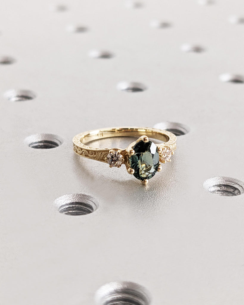 Peacock Sapphire Promise Ring Gold, Round Cut Engagement Dainty Sapphire Ring, Art Deco Ring, Green Gemstone Statement Ring Anniversary Gift