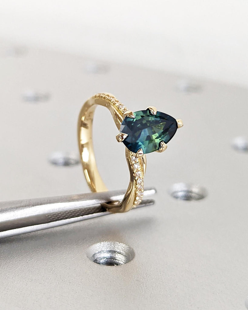 Teal Sapphire Engagement Ring, Yellow Gold Sapphire Ring, Pear Cut Blue Green Peacock Sapphire Ring, Vintage Diamond Twist Band, Bridal Ring