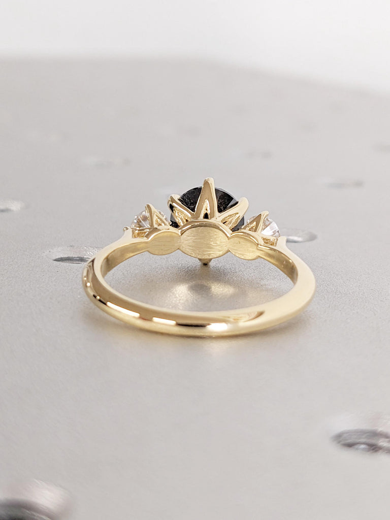 18k Yellow Gold Diamond Engagement Ring