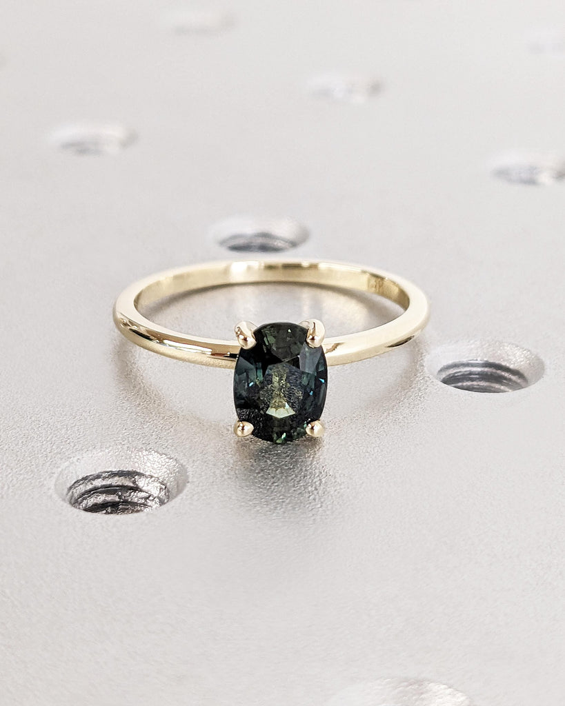 Oval Cut Montana Sapphire Engagement Ring / Oval Cut Peacock Blue Green Teal Sapphire / Solitaire Oval Cut Ring / 4 Prong Setting Minimalist