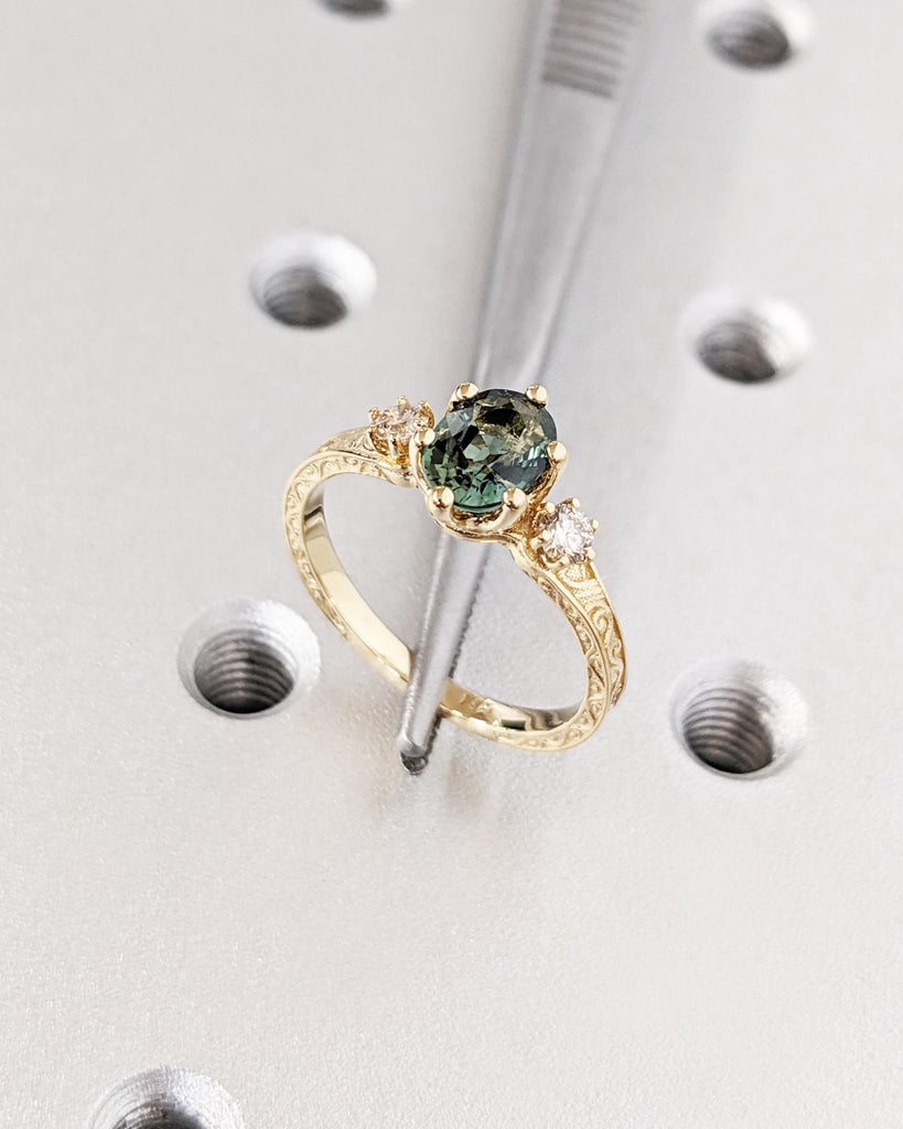 Peacock Sapphire Promise Ring Gold, Round Cut Engagement Dainty Sapphire Ring, Art Deco Ring, Green Gemstone Statement Ring Anniversary Gift