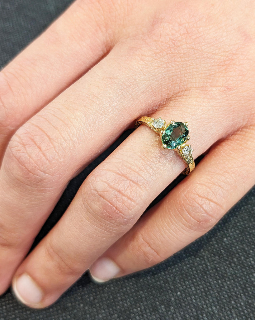 Peacock Sapphire Promise Ring Gold, Round Cut Engagement Dainty Sapphire Ring, Art Deco Ring, Green Gemstone Statement Ring Anniversary Gift