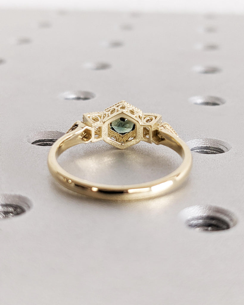 Peacock Sapphire Promise Ring Gold, Round Cut Engagement Dainty Sapphire Ring, Art Deco Ring, Green Gemstone Statement Ring Anniversary Gift