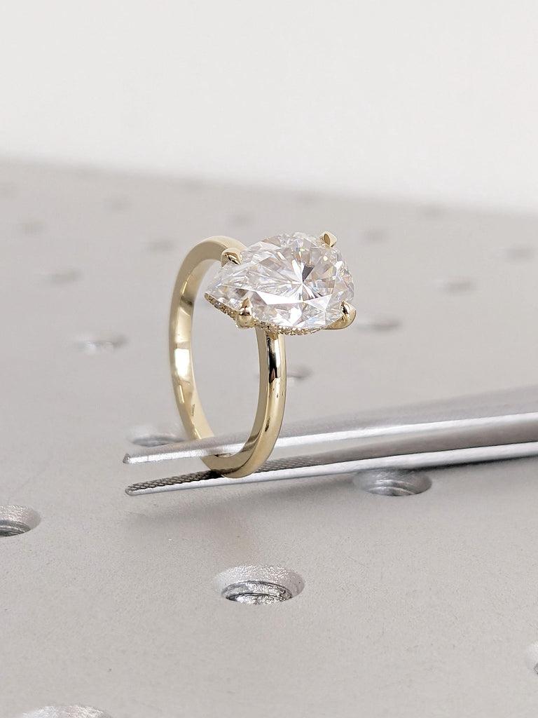 2, 2.5, 3ct Diamond Ring | VVS Lab Grown Diamond | High Profile Setting Ring | Pear cut Ring |Thin Gold Ring