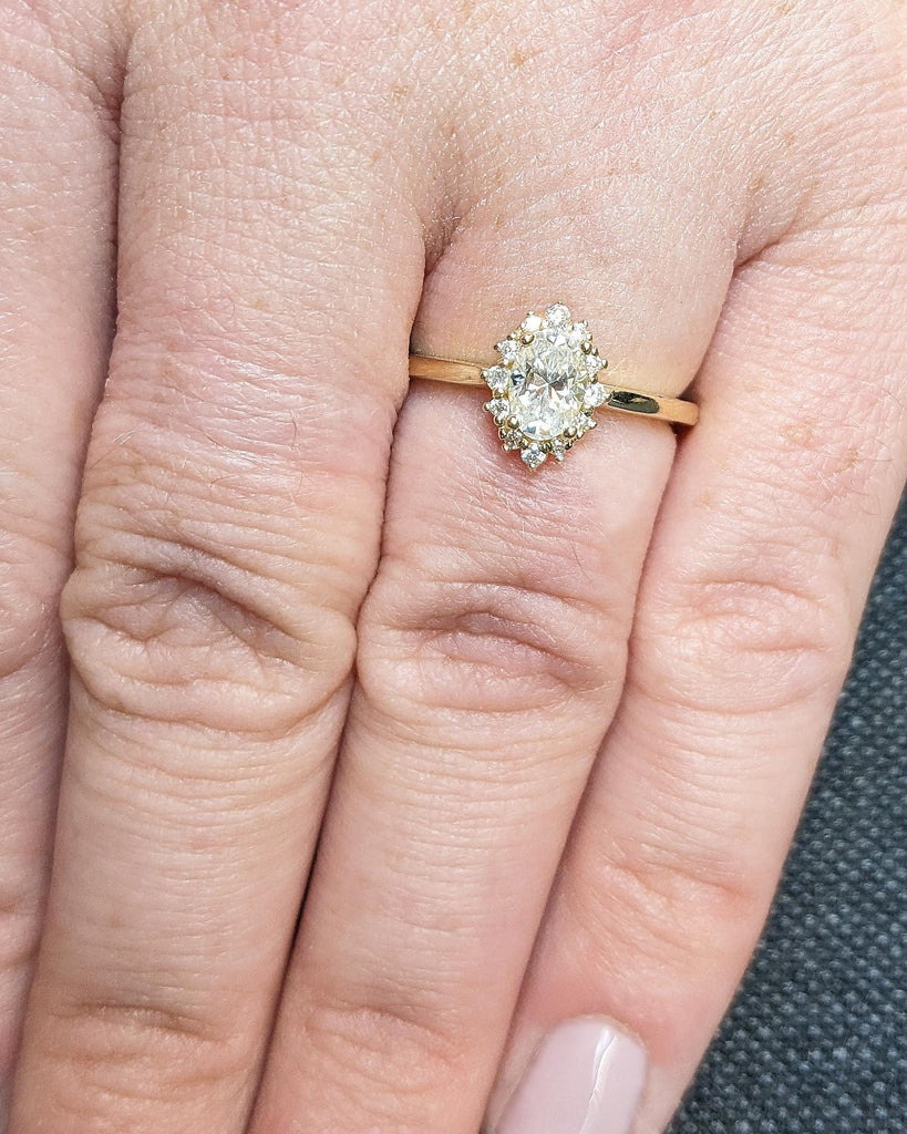 Vintage 14k Yellow Gold Moissanite Solitaire Ring | Floral Halo Engagement Ring | Lab Diamond Cluster Ring | Oval cut Wedding Ring for Her