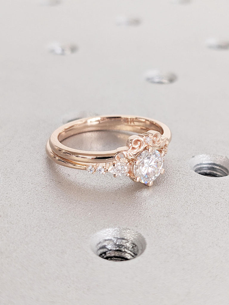 Vintage Round cut Moissanite Engagement Ring Set | Delicate 14K Rose Gold Crown Wedding Ring | Stacking Ring Set | Diamond Filigree Band