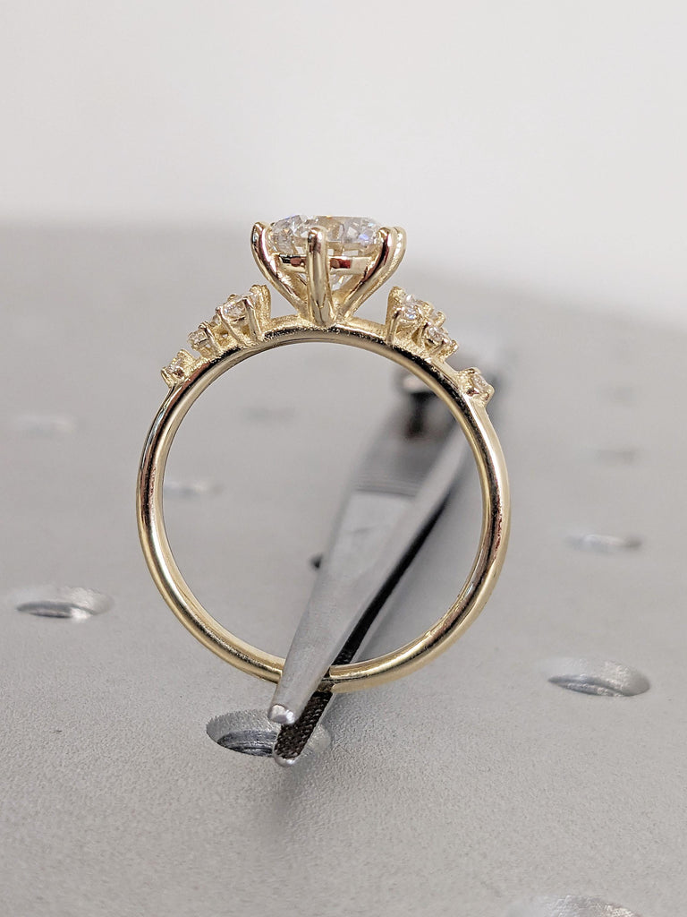 Dainty 14k Yellow Gold Snowdrift Ring, Round Cut Lab Diamond, Unique Wedding Anniversary Ring, Vintage Gold Ring Gift for Her, Birthday gift