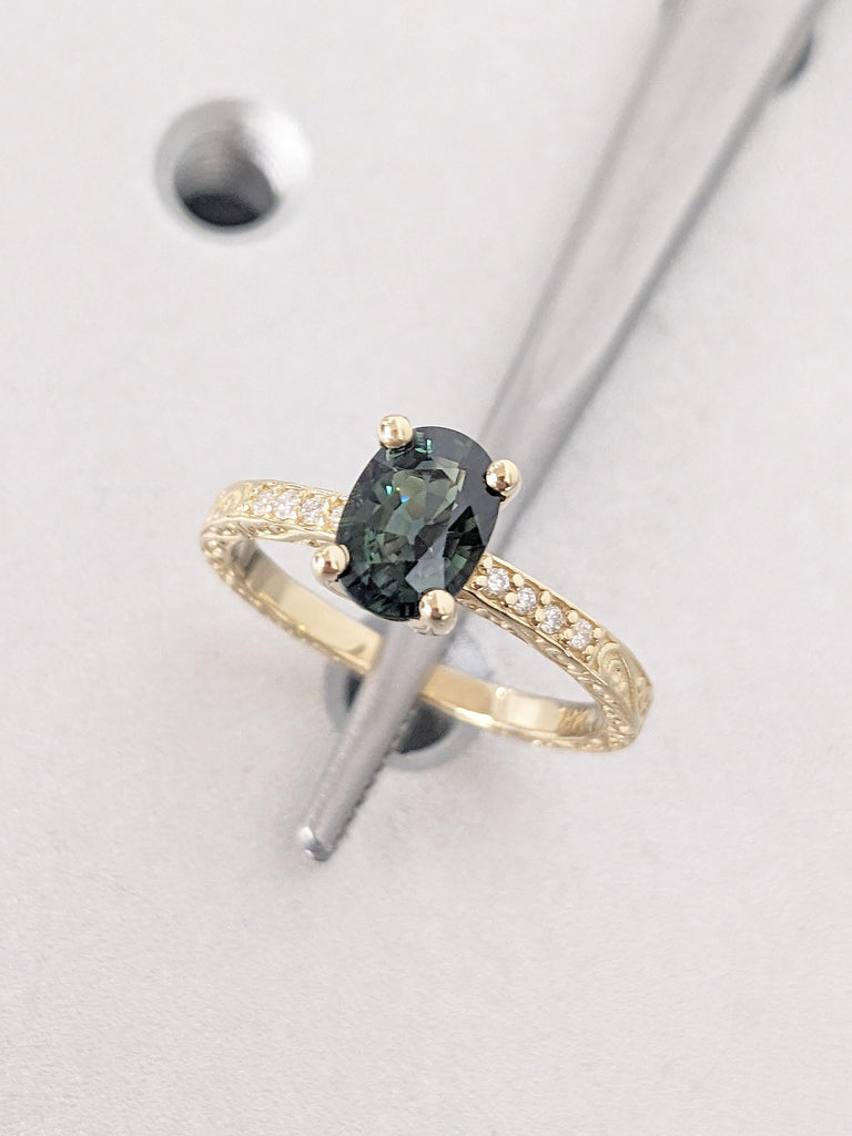 Oval cut Blue Green Sapphire Vintage Promise Anniversary Ring for Her | 18K Gold Engagement Ring