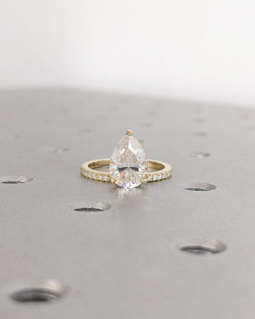 1-2 Carat Lab Diamond Unique Engagement Ring | 14k Yellow Gold Diamond and Moissanite Wedding Ring | Diamond Cluster Woman Bridal Ring