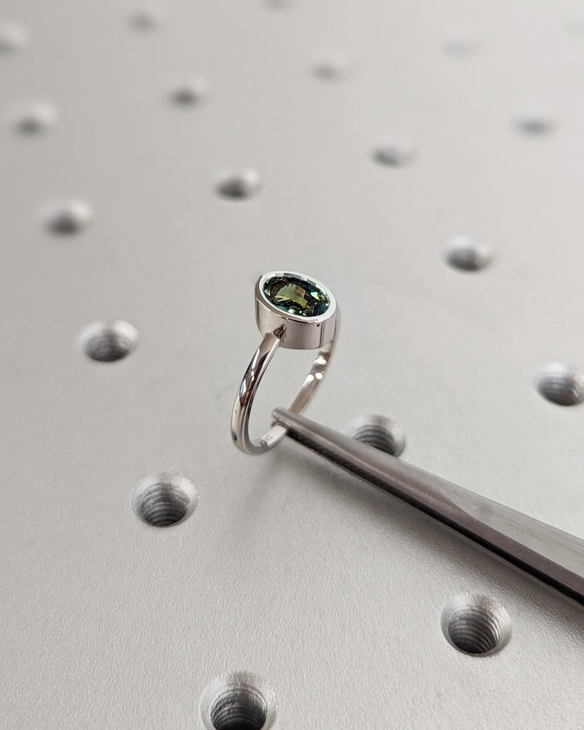 1ct Oval Green Sapphire Ring | 18k White Gold Bezel Set Ring | Unique Engagement Rings for Women | Birthday Gift for Her | Minimalist Ring