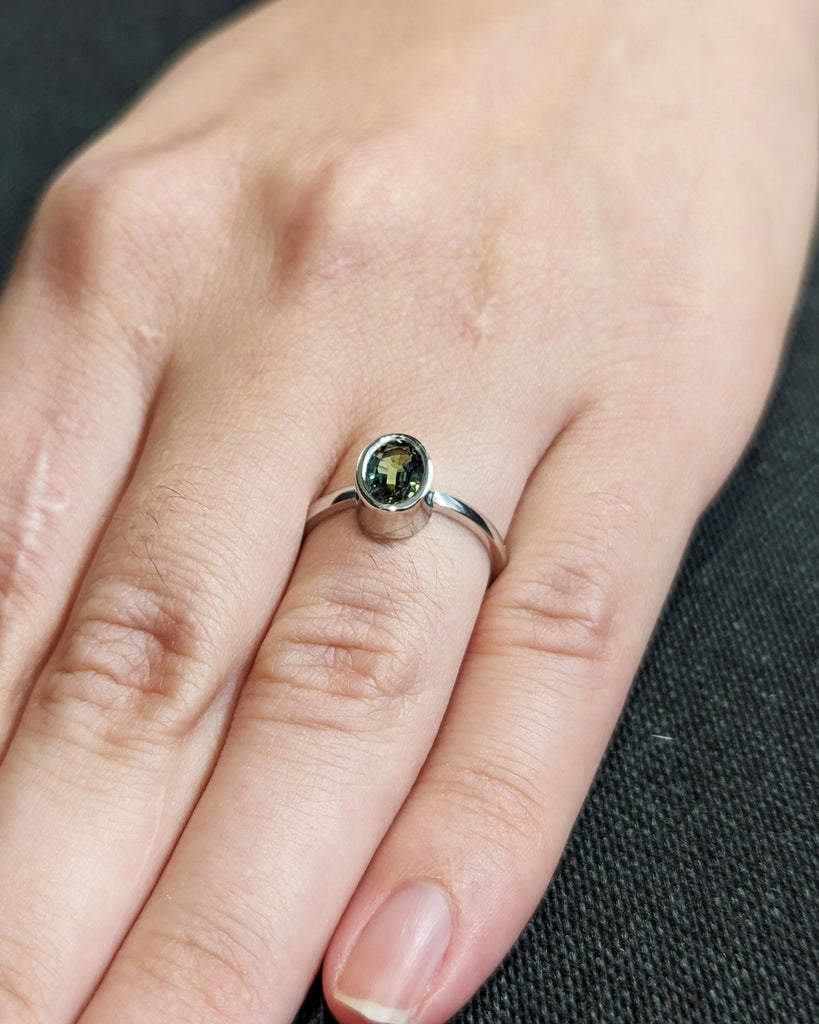 1ct Oval Green Sapphire Ring | 18k White Gold Bezel Set Ring | Unique Engagement Rings for Women | Birthday Gift for Her | Minimalist Ring