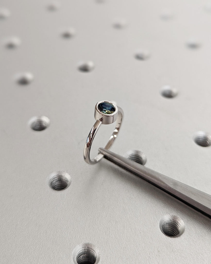 Round Sapphire Ring | 0.5 Green Sapphire Solitaire Ring | 18k White Gold Bezel Set Statement Ring | Anniversary Ring | Dainty Wedding Ring