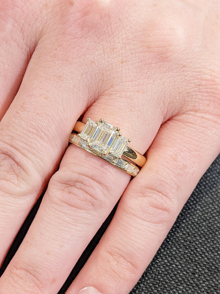 Unique 18k Yellow Gold Wedding Band Set | Art Deco Engagement Ring Set | Emerald Cut Ring | Three Stone Ring | Lab Diamond Baguette Ring