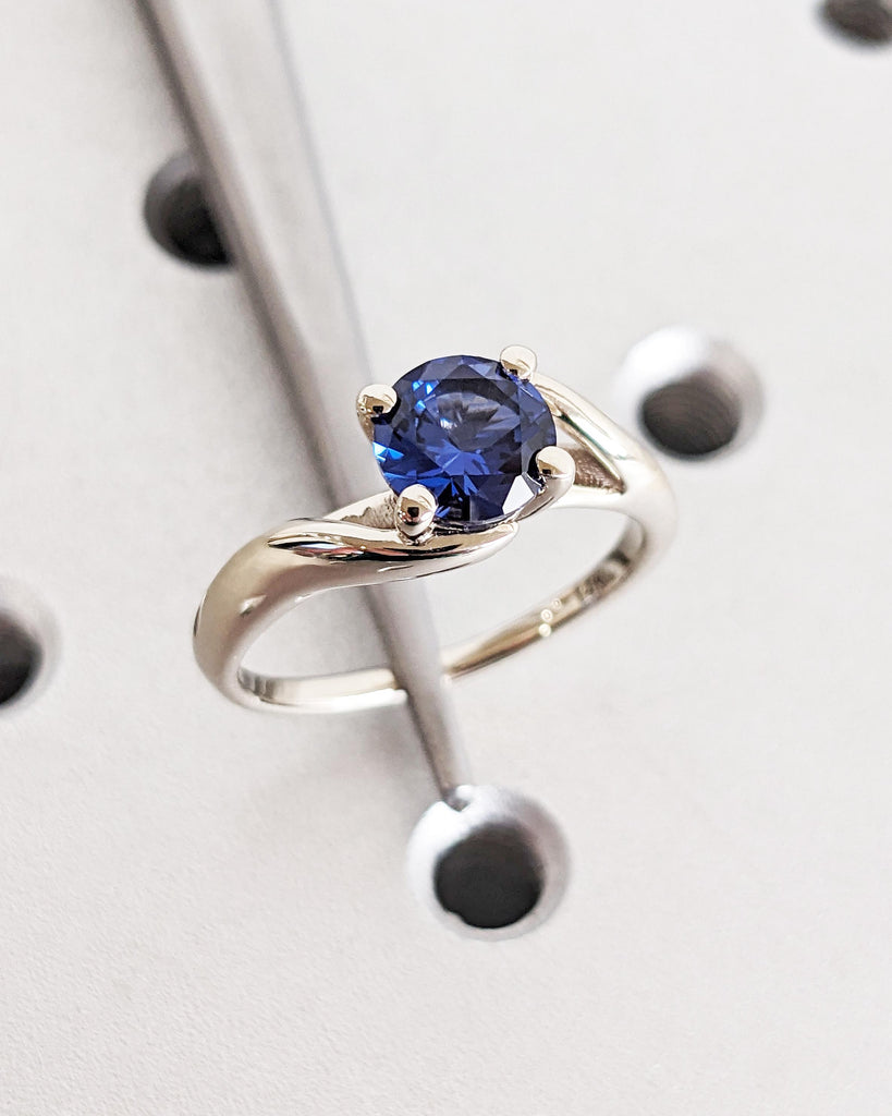 Vintage Sapphire Engagement Ring | White Gold Twist Ring Split Shank | Round Blue Lab Sapphire Wedding Ring | Dainty Birthstone Ring For Her