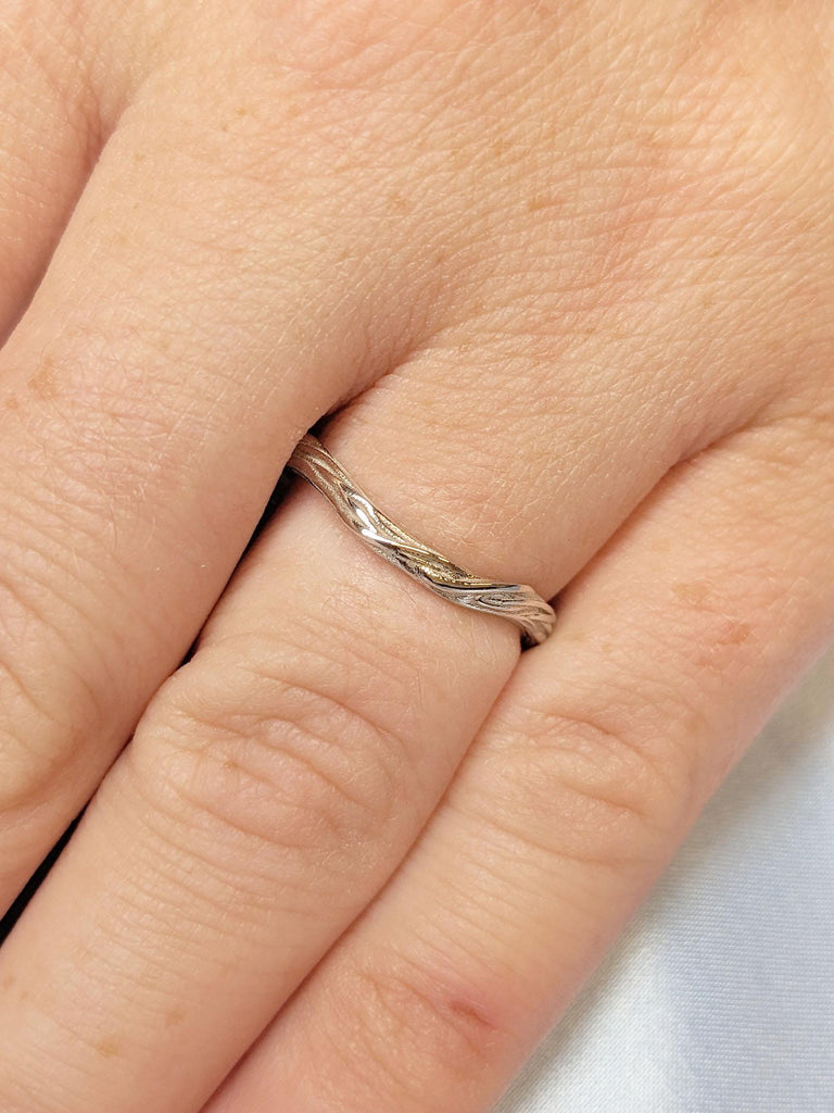 Twig Wedding Ring, Stackable Twig Ring in 14k 18k Gold, Dainty Nature Inspired Ring for Her