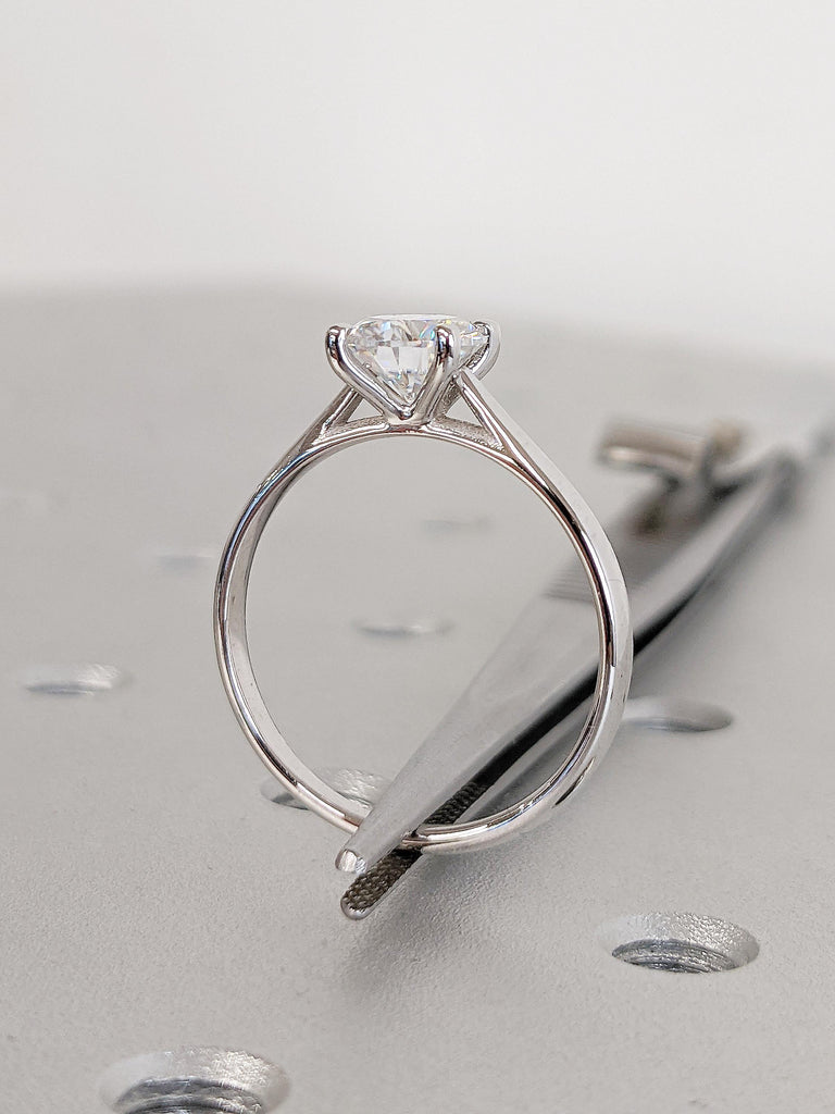 4-Prong Solitaire Ring, 14K White Gold Moissanite Engagement Ring, Dainty Round Moissanite Ring, Anniversary Gift for Mom, Minimalist Ring