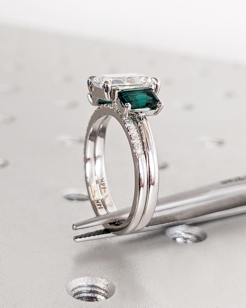 Radiant Cut Moissanite Three Stone Engagement Ring, Emerald Cut Green Emerald, Radiant Cut Ring, Trellis Setting, Moissanite Engagement Ring