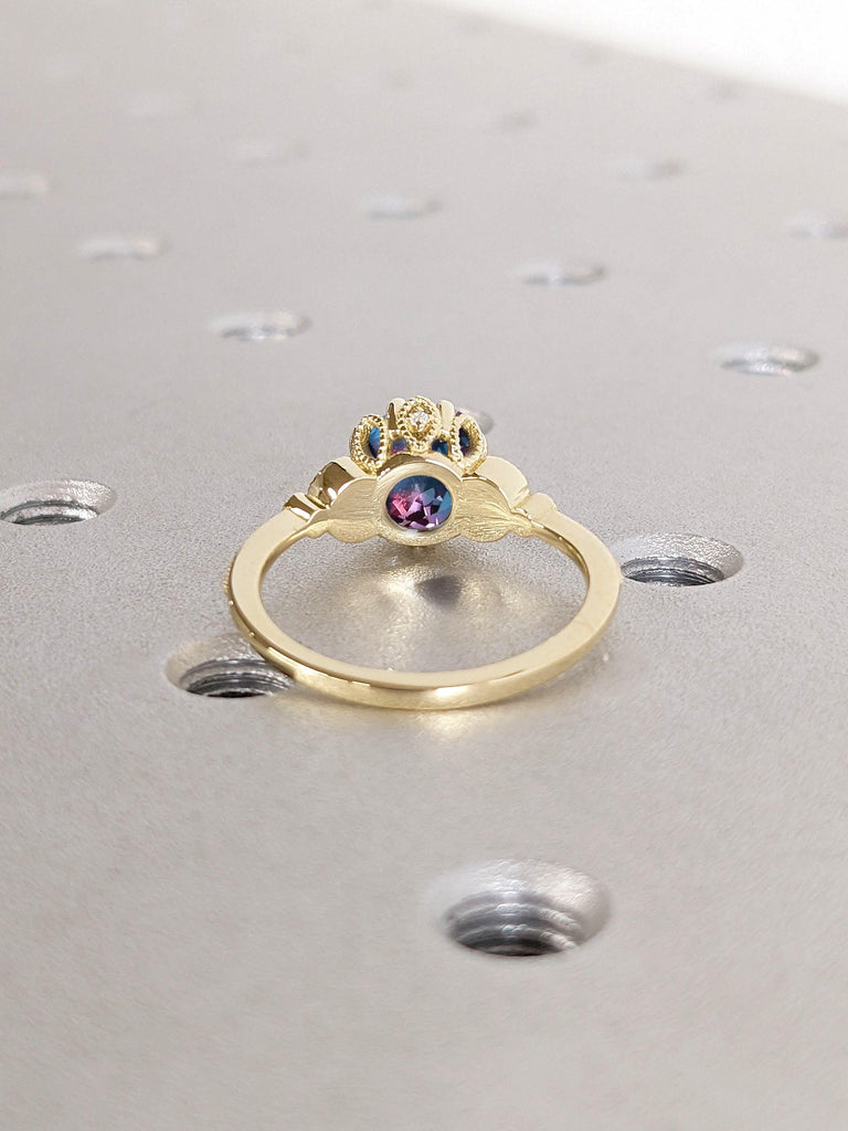 Vintage Alexandrite Floral Engagement Ring | Yellow Gold Alexandrite Wedding Ring | Leaf Wedding Band | Purple Gemstone Rings For Women