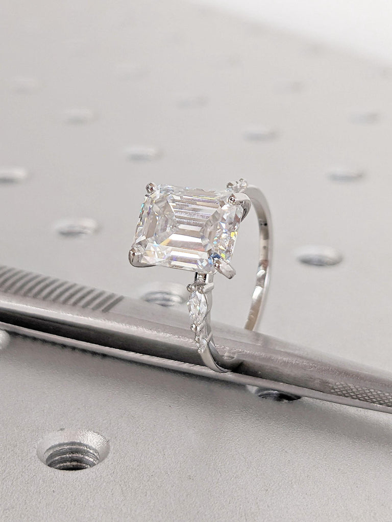 3CT Emerald cut Lab Grown Diamond Engagement Ring | Marquise and Round Moissanite Engagement Ring | Emerald Cut Ring, Solitaire Ring, Multi Stone Ring