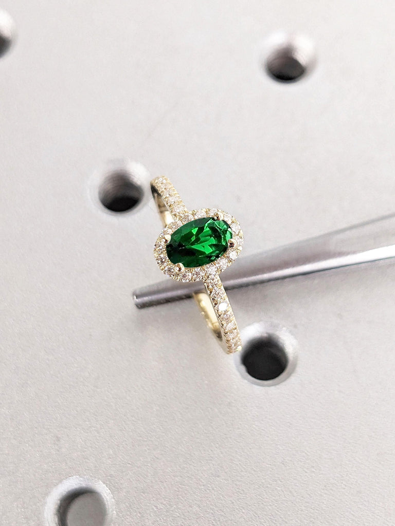 Green Emerald Ring | Vintage Unique Oval Emerald Engagement Ring | Solid Gold Halo Moissanite Ring for Women | Half Eternity Wedding Ring Band