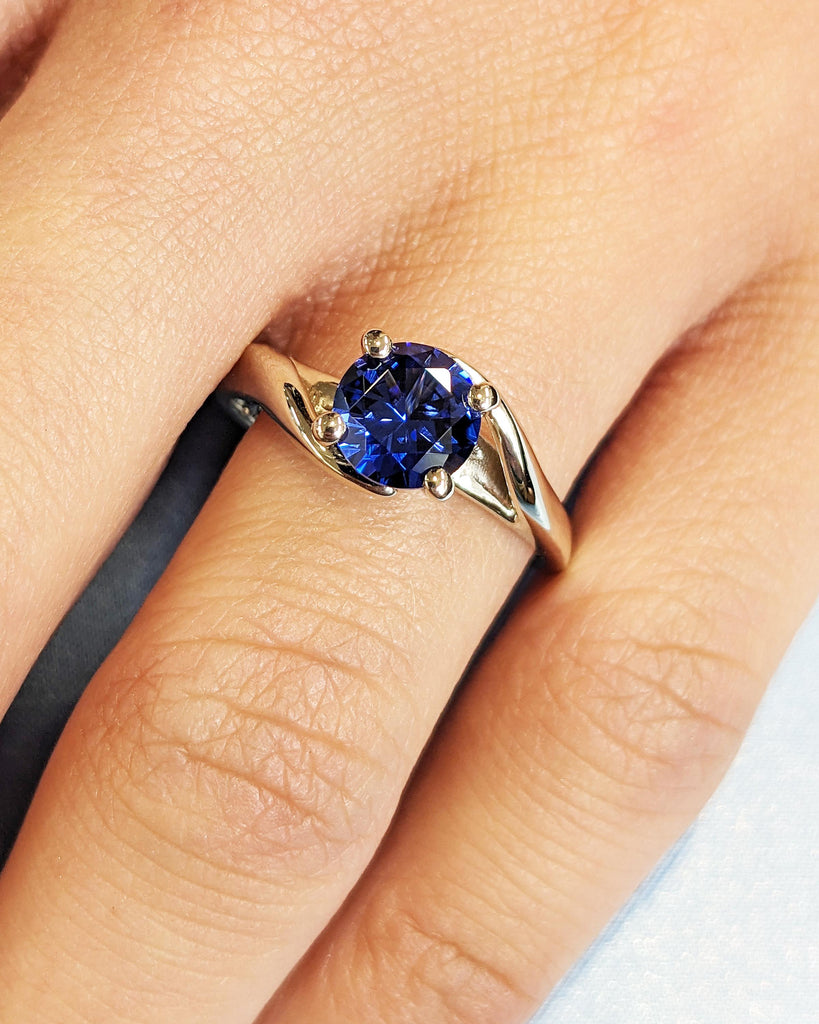 Round Sapphire Engagement Ring, White Gold Split Band Twist Ring, Twisted Band, Lab Blue Sapphire Gemstone Bridal Ring, Wedding Anniversary