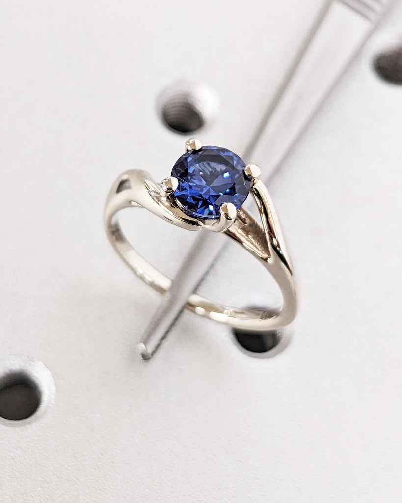 Vintage Sapphire Engagement Ring | White Gold Twist Ring Split Shank | Round Blue Lab Sapphire Wedding Ring | Dainty Birthstone Ring For Her