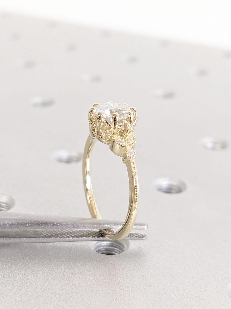 Vintage Moissanite Engagement Ring | 1CT Brilliant Round Moissanite Leaf Ring | 14K Gold Floral Ring / Cocktail Ring for Women