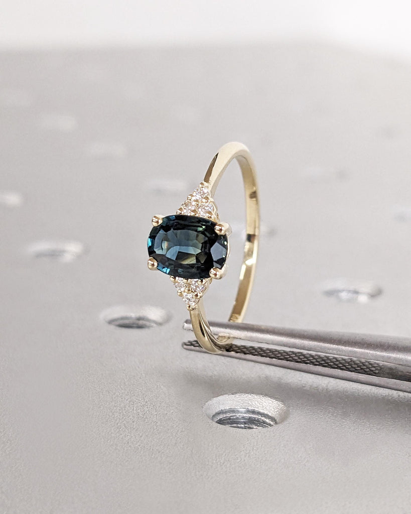 Vintage Teal Sapphire Engagement Ring Oval Cut | Antique Yellow Gold Peacock Sapphire Wedding Ring | Round Diamond Cluster Anniversary Ring