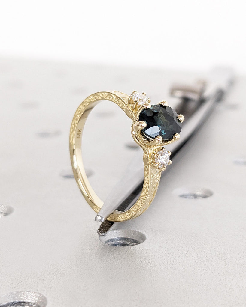 Peacock Sapphire Promise Ring Gold, Round Cut Engagement Dainty Sapphire Ring, Art Deco Ring, Green Gemstone Statement Ring Anniversary Gift