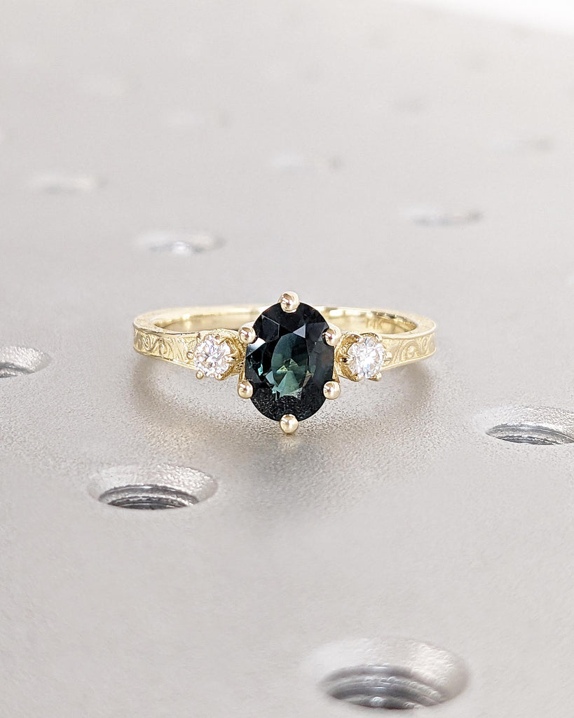 Peacock Sapphire Promise Ring Gold, Round Cut Engagement Dainty Sapphire Ring, Art Deco Ring, Green Gemstone Statement Ring Anniversary Gift