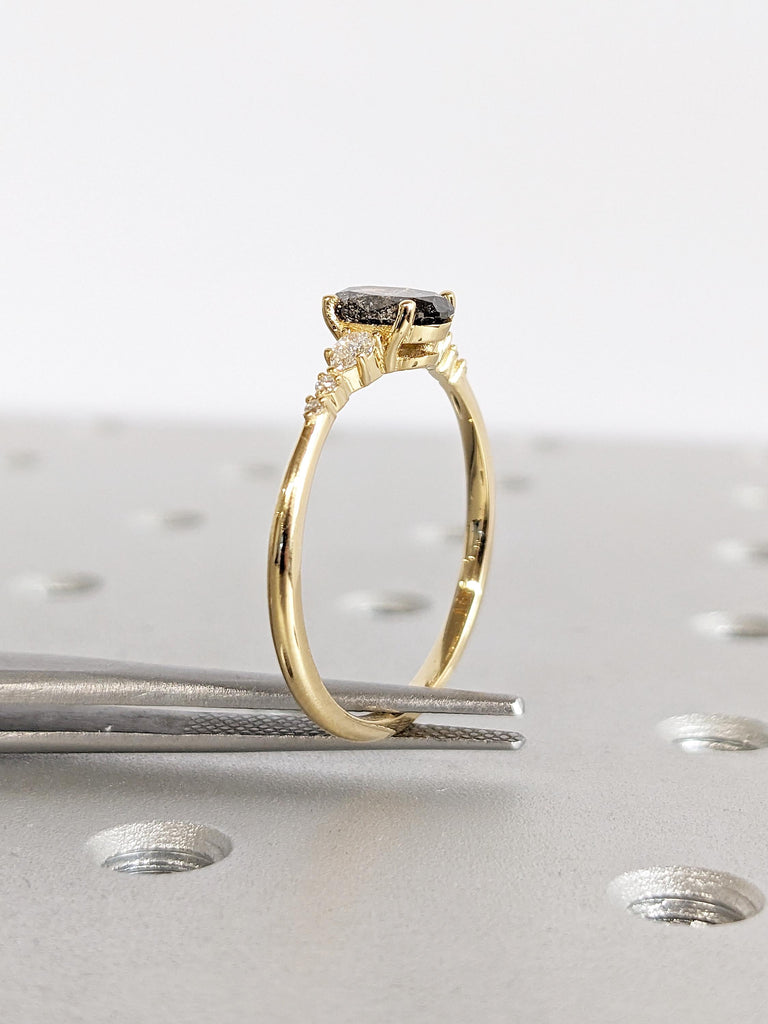 Oval Salt and Pepper Diamond Engagement Ring, 18k Yellow Gold Promise Ring, Moissanite and Diamond Wedding Ring, Unique Anniversary Gift