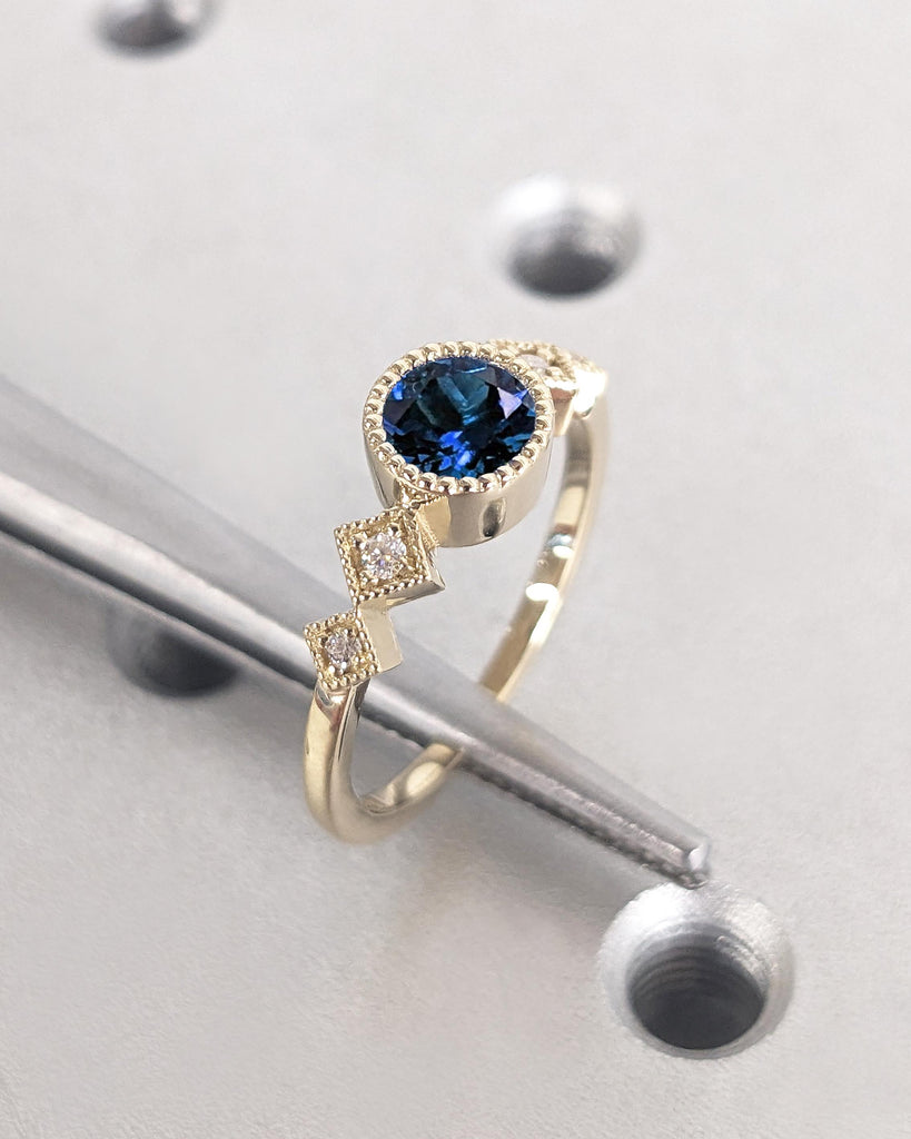 Art Deco 14K Yellow Gold Blue Sapphire Ring, Vintage 5mm Round Lab Sapphire Ring, Bezel Set Anniversary Ring, Unique Birthday Gift for Wife