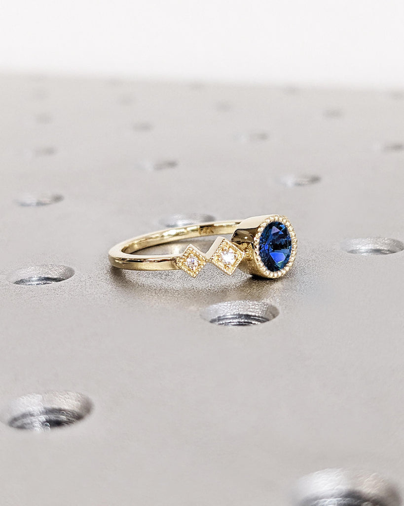 Round Cut Blue Lab Sapphire Engagement Ring, Bezel Set 14k Yellow Gold Wedding Rings for Women, Milgrain Sapphire Ring, Vintage Promise Ring