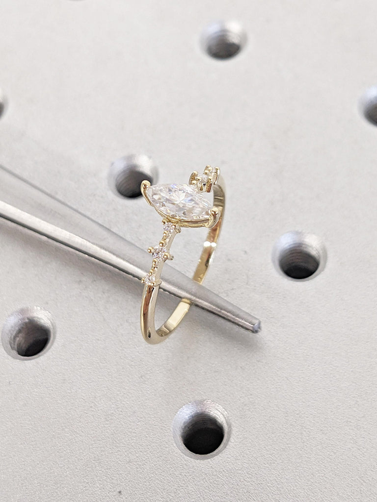 Lab Grown Diamond Engagement Ring, 14K Yellow Gold Wedding Ring, Floating Bubble Diamond Ring, Vintage Promise Ring, Birthday Gift for Her