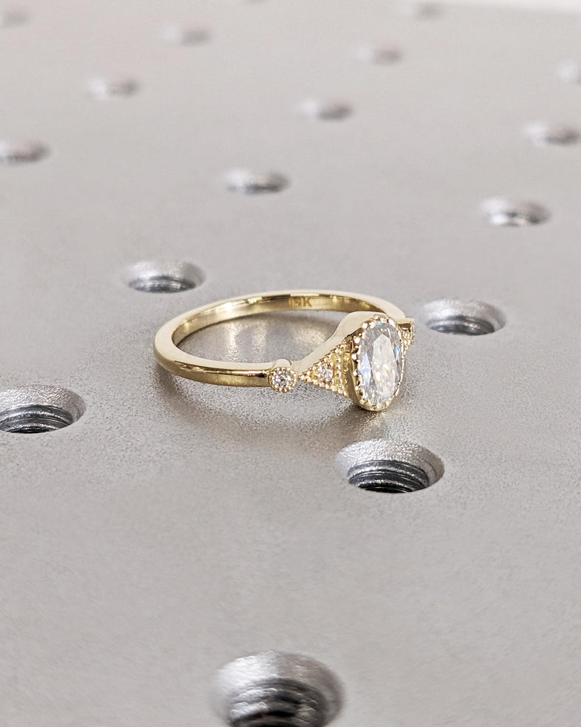 Vintage Lab Grown Diamond Ring / 14K Yellow Gold Milgrain Art Deco Ring / Antique Oval Cut Engagement Ring / Unique Bridal Promise Ring Wife