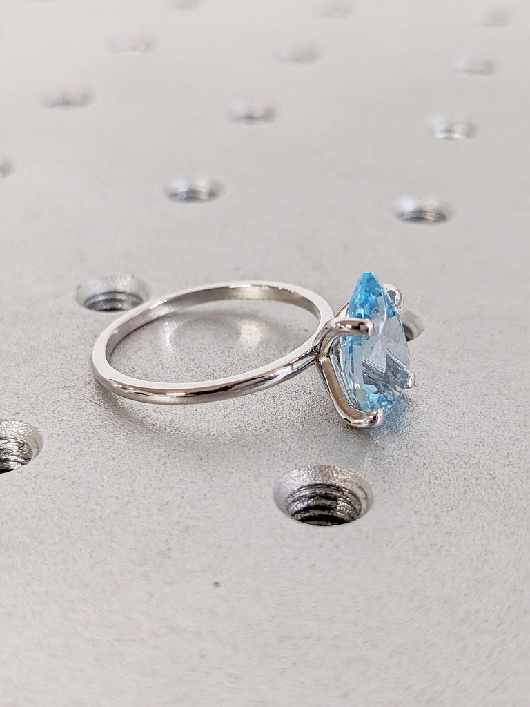 Pear Cut Lab Aquamarine Ring, 14k White Gold Wedding Ring, Solitaire Blue Aquamarine Ring, Dainty Statement Ring, Anniversary Gift for Mom