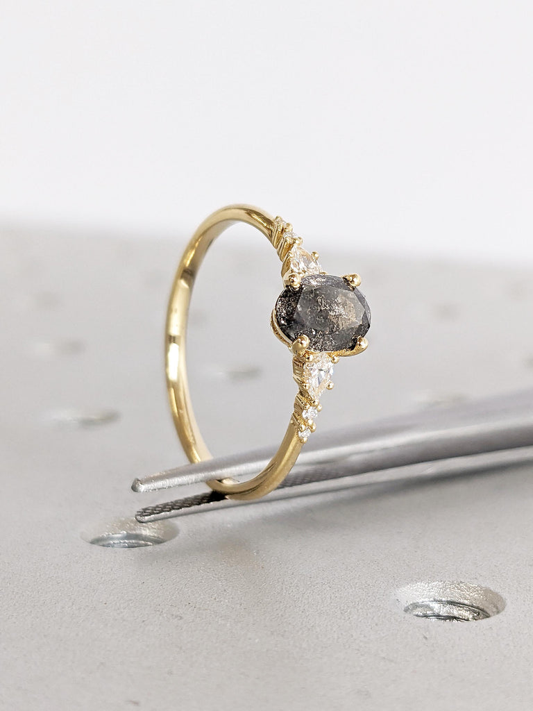 Oval Salt and Pepper Diamond Engagement Ring, 18k Yellow Gold Promise Ring, Moissanite and Diamond Wedding Ring, Unique Anniversary Gift