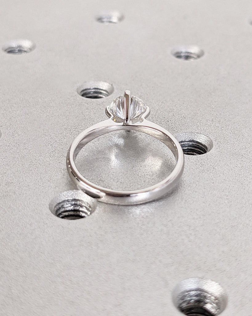Solitaire Moissanite Promise Rings for Women, 18k White Gold Round Moissanite Ring, Dainty Engagement Ring, Unique Anniversary Gift for Her