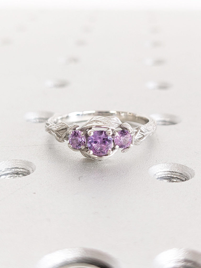 Lab Alexandrite Ring, Platinum Wedding Ring, Art Deco Leaf Ring, Art Deco Nature Inspired Alexandrite Ring, Unique Engagement Gift for Her