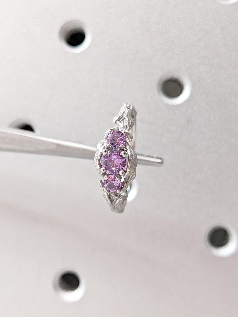 Lab Alexandrite Ring, Platinum Wedding Ring, Art Deco Leaf Ring, Art Deco Nature Inspired Alexandrite Ring, Unique Engagement Gift for Her