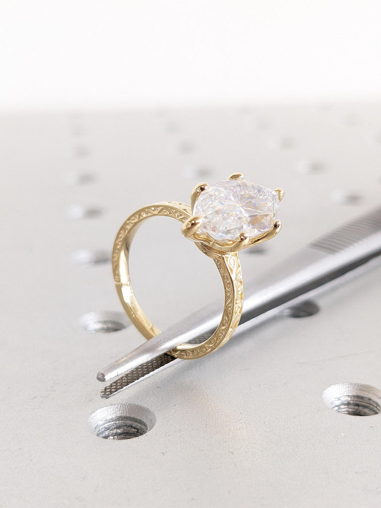 Solitaire Moissanite Ring | 18k Gold Ring | Engagement Rings for Women | Unique Wedding Band | Moissanite Jewelry | Filigree Wedding Ring