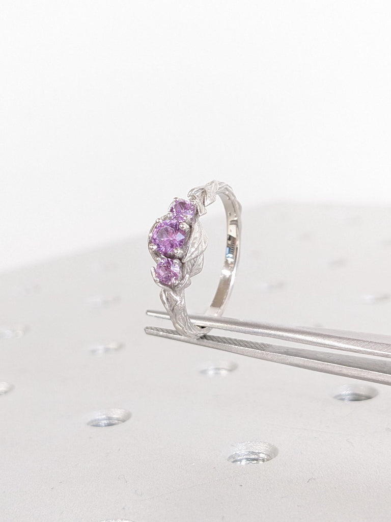 Vintage Lab Alexandrite Engagement Ring, Nature Inspired Platinum Ring, Unique Floral Ring, Art Deco Alexandrite Ring, Birthday Gift for Her