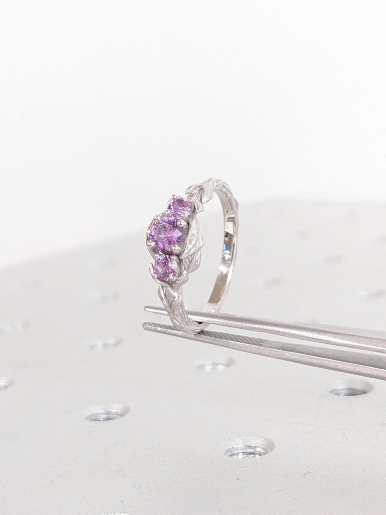 Lab Alexandrite Ring, Platinum Wedding Ring, Art Deco Leaf Ring, Art Deco Nature Inspired Alexandrite Ring, Unique Engagement Gift for Her