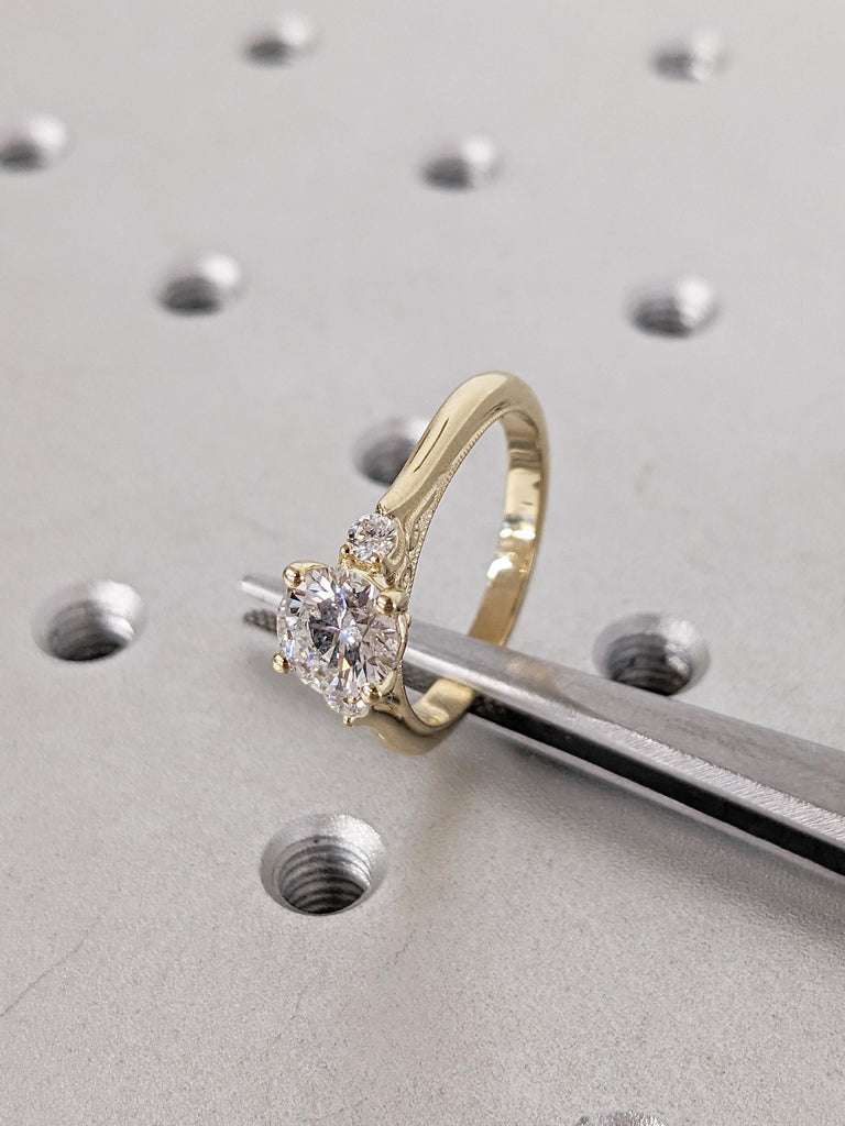 Round Lab Grown Diamond Engagement Ring, 14k Yellow Gold Diamond Ring, Unique Gift for Women, Filigree Two Tone Ring, Milgrain Proposal Ring