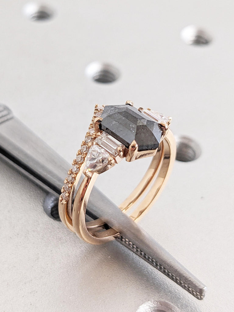 Unique 18k Rose Gold Engagement Ring Set, Vintage Salt and Pepper Diamond Ring, Dainty Moissanite Chevron Wedding Ring, Bridal Gift for Her